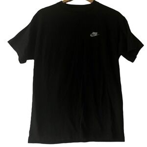 NIKE Black Short Sleeve T Shirt Tee Small Swoosh Logo Mens Size‎ M